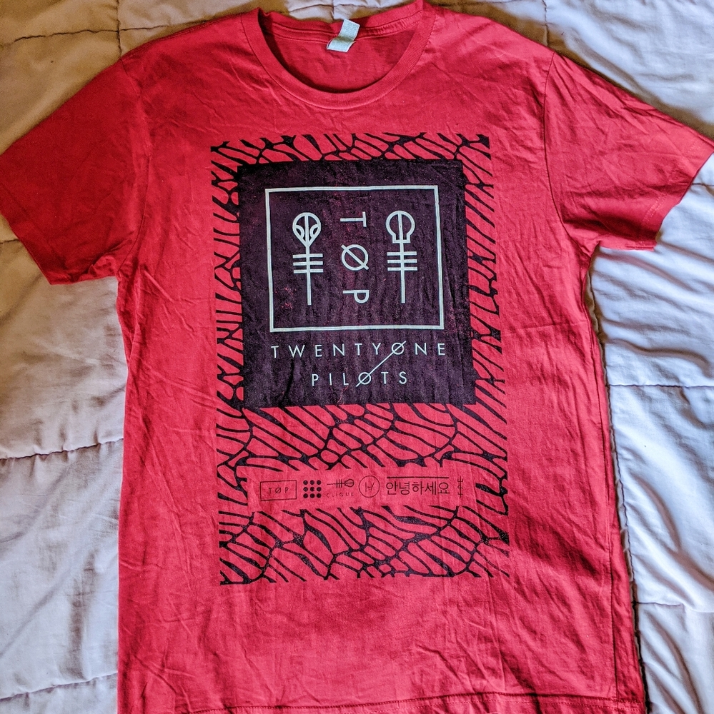 Large Red Twenty One Pilots Shirt